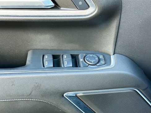 Used 2024 Chevrolet Silverado 1500 LT image 18