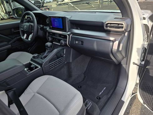 Certified 2025 Toyota 4Runner SR5 image 12