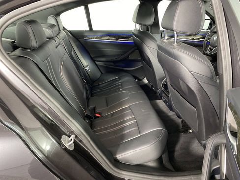 Used 2021 BMW 540i xDrive w/ Premium Package image 33