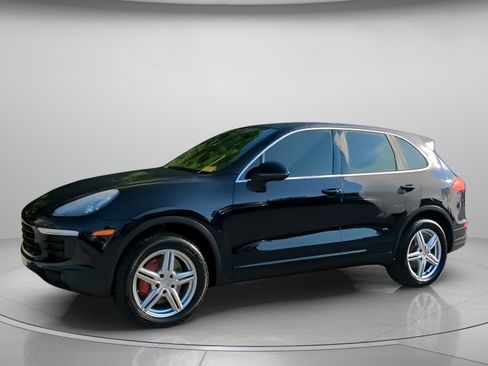Used 2016 Porsche Cayenne AWD/4WD image 14