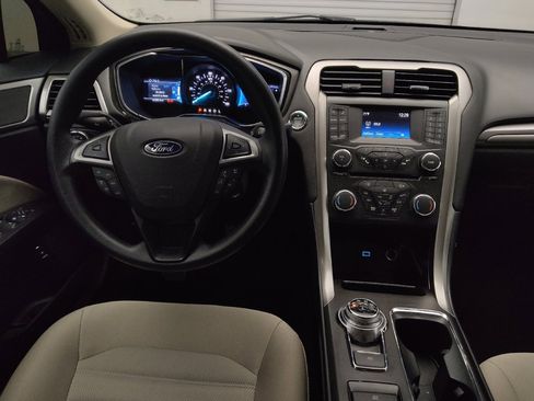 Used 2018 Ford Fusion S image 22