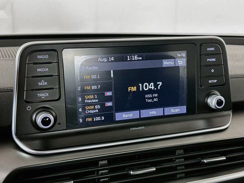Used 2020 Kia Telluride S w/ S 8 Passenger Seating Package FWD image 21