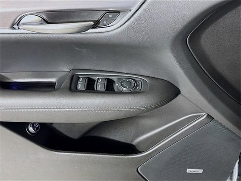 New 2025 Cadillac XT5 Luxury image 16