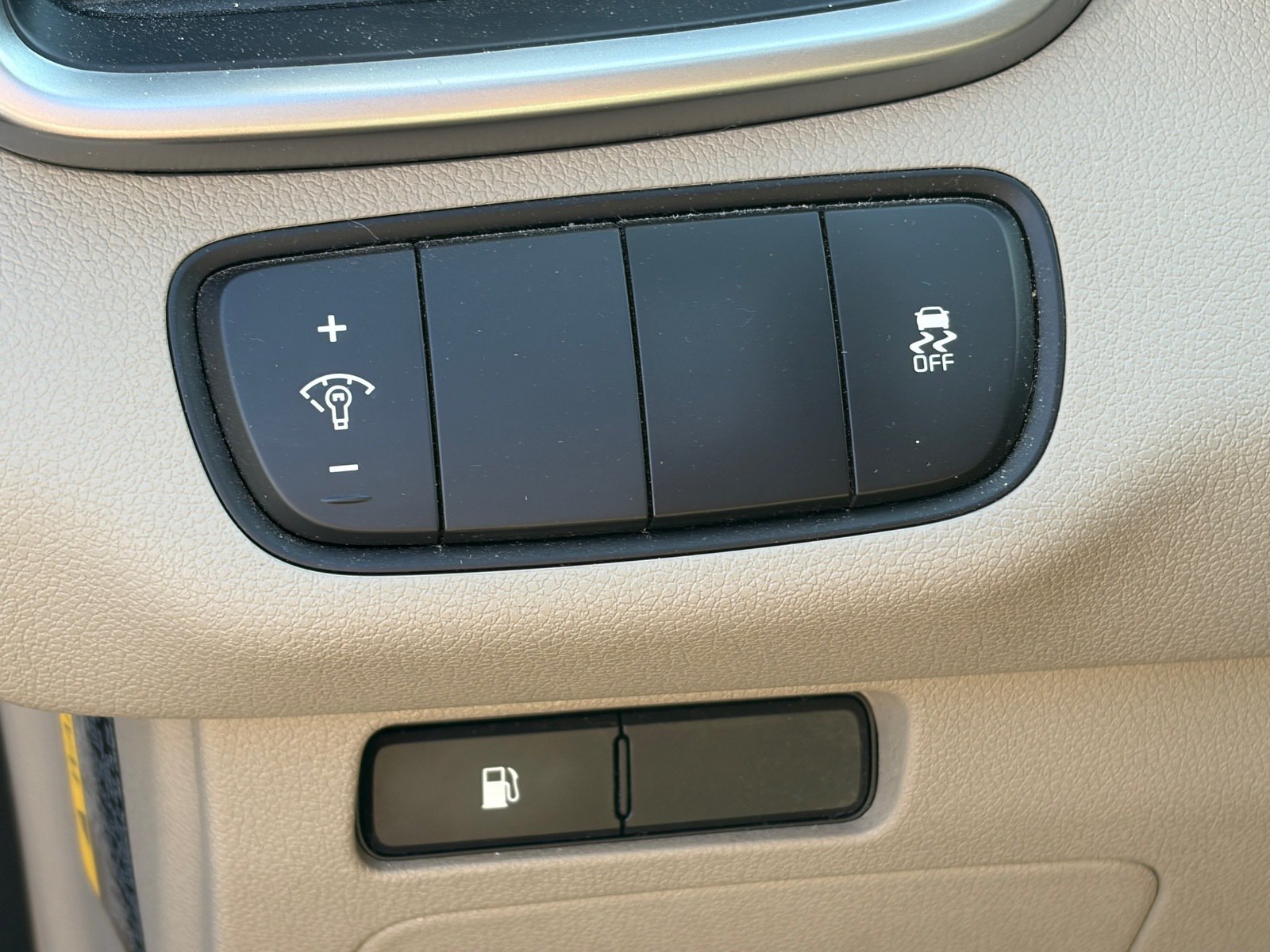 Used 2017 Kia Sorento FWD image 9