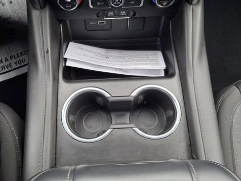 Used 2023 Chevrolet Suburban LS image 22