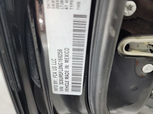 Used 2022 RAM 2500 Laramie image 60