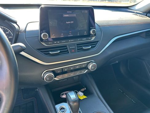 Used 2019 Nissan Altima 2.5 SR w/ SR Premium Package image 28