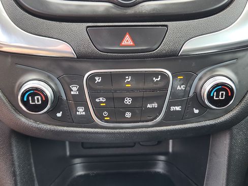 Used 2020 Chevrolet Equinox LT AWD/4WD image 15
