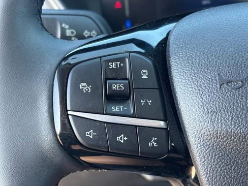 Used 2023 Ford Escape SE image 18