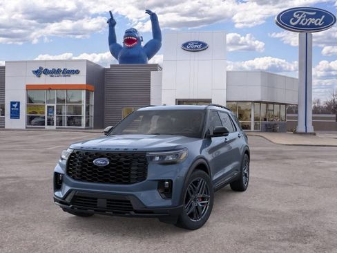 New 2026 Ford Explorer ST-Line w/ ST-Line Street Pack AWD/4WD image 2