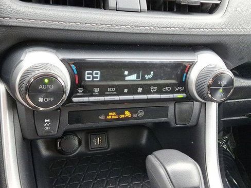 Certified 2024 Toyota RAV4 XLE image 20