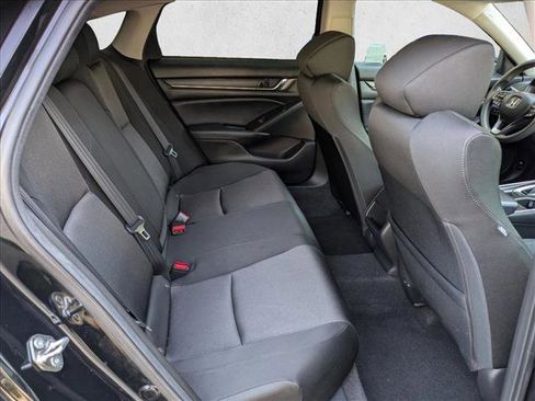 Used 2018 Honda Accord LX image 19