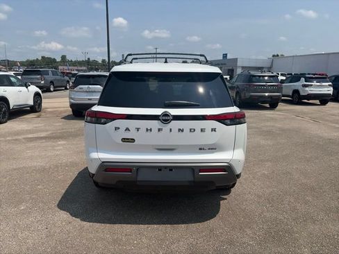 Used 2026 Nissan Pathfinder SL AWD/4WD image 5