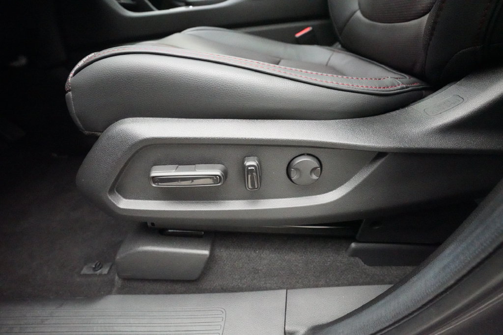 Certified 2025 Honda Pilot Black Edition image 29