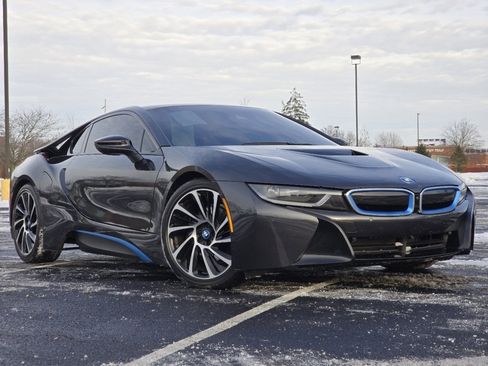 Used 2016 BMW i8 image 2