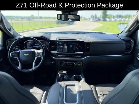 Used 2023 Chevrolet Silverado 1500 LT AWD/4WD image 7