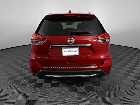 Used 2017 Nissan Rogue SL w/ SL Premium Package image 28