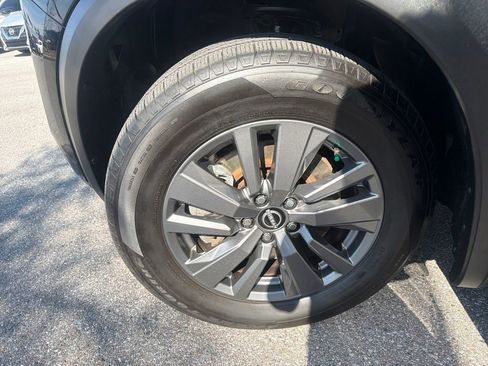 Used 2024 Nissan Pathfinder SV image 40