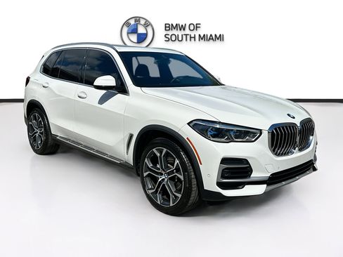 Used 2023 BMW X5 xDrive40i w/ Executive Package image 1