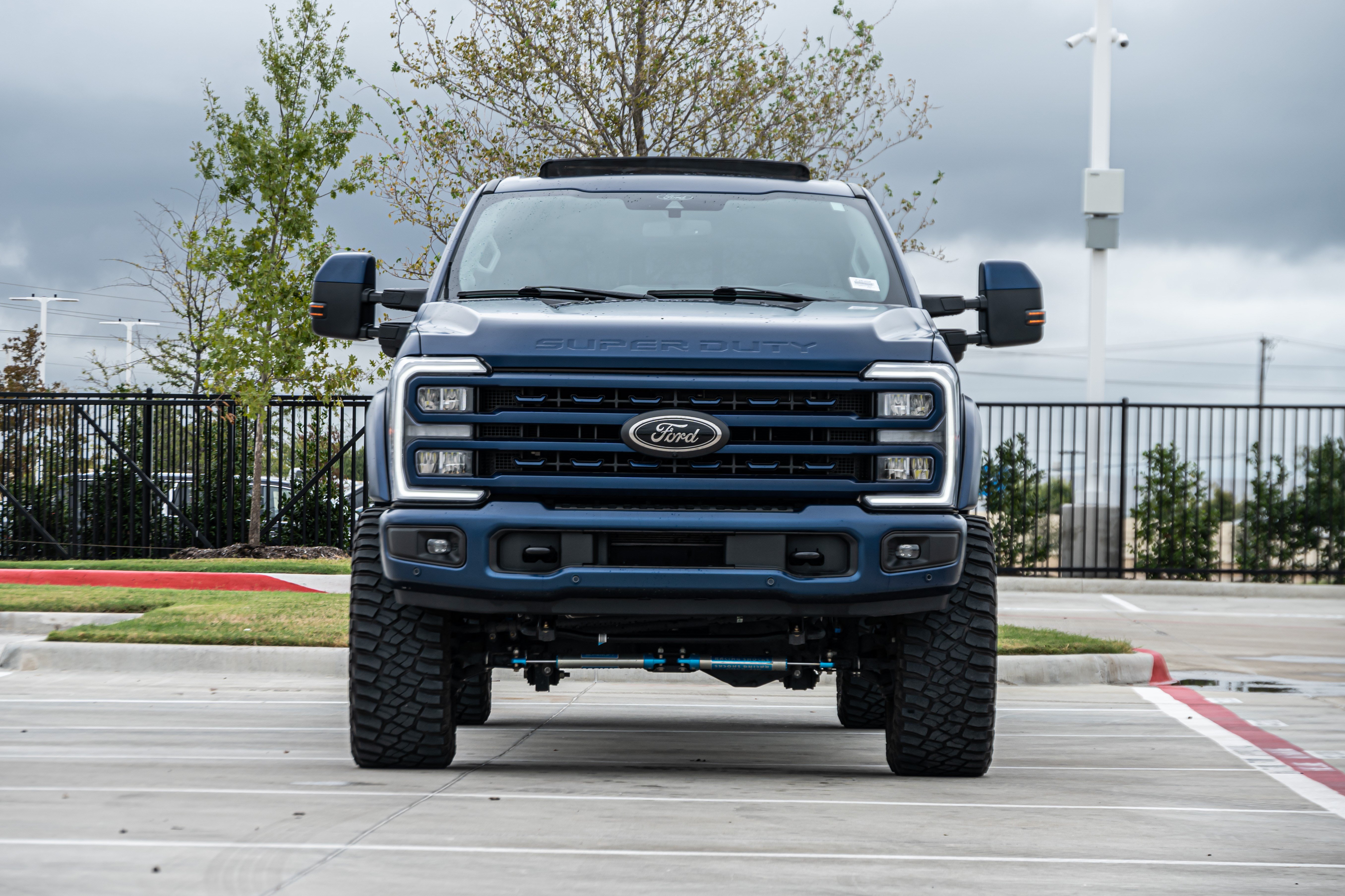 Used 2024 Ford F250 Lariat w/ Lariat Ultimate Package AWD/4WD image 3