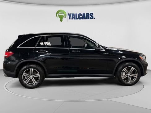 Used 2016 Mercedes-Benz GLC 300 4MATIC w/ Multimedia Package image 6