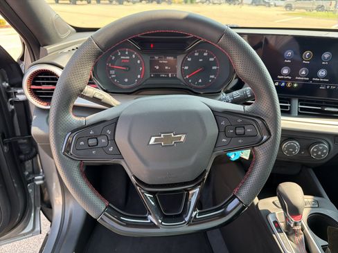 New 2026 Chevrolet Trax RS w/ Sunroof Package FWD image 18