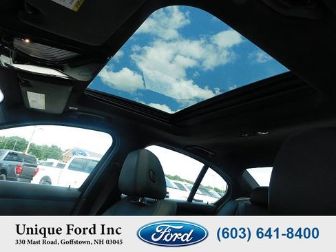 Used 2021 BMW 330e xDrive image 25