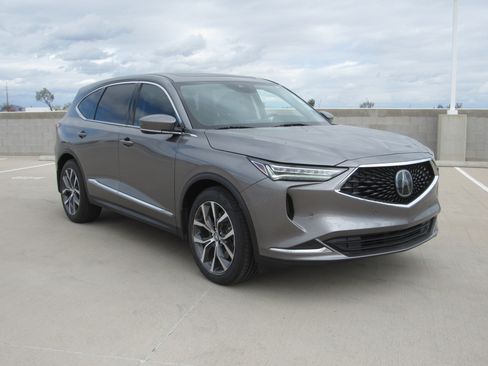 Certified 2023 Acura MDX FWD w/ Technology Package image 2