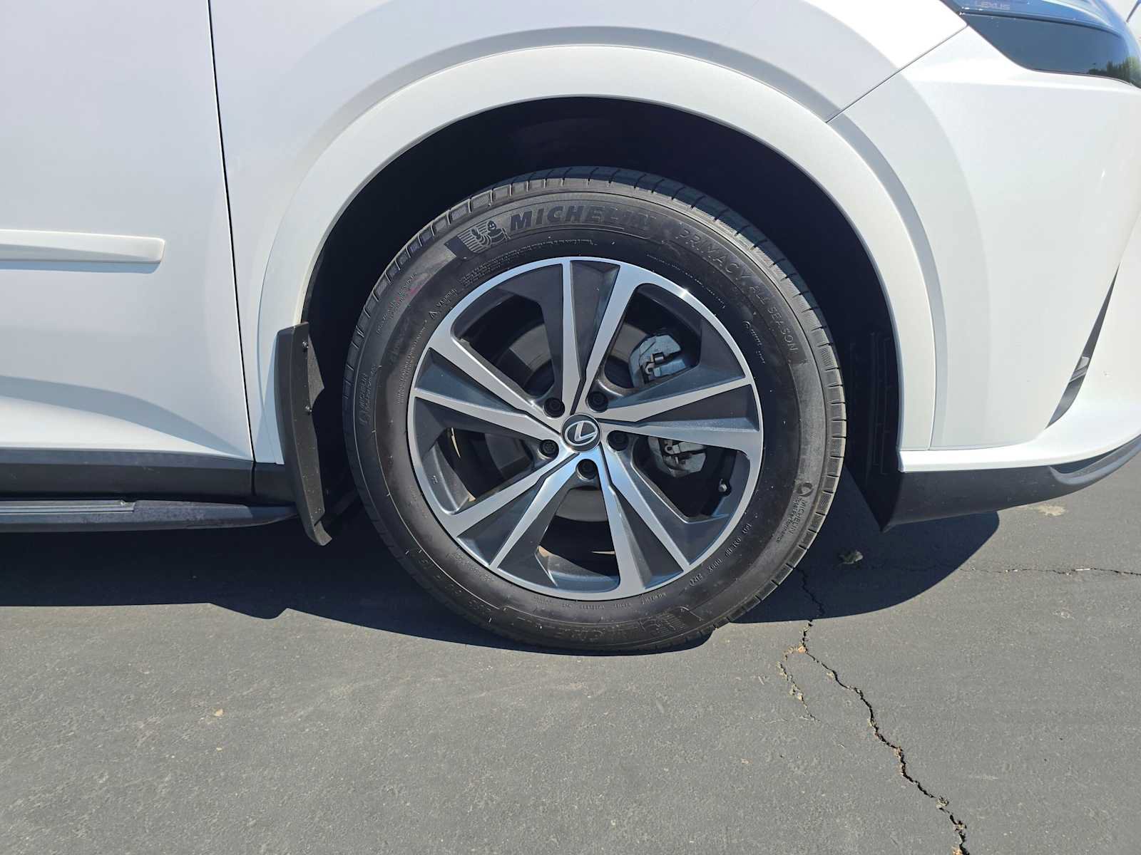 Used 2024 Lexus RX 350h w/ Convenience Package AWD/4WD image 9