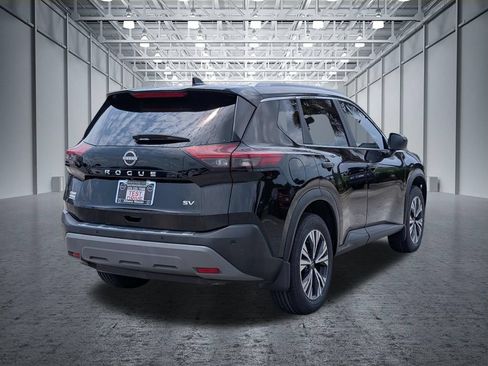 Used 2023 Nissan Rogue SV w/ SV Premium B Package FWD image 9