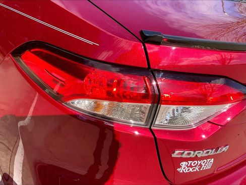 Used 2022 Toyota Corolla LE image 27