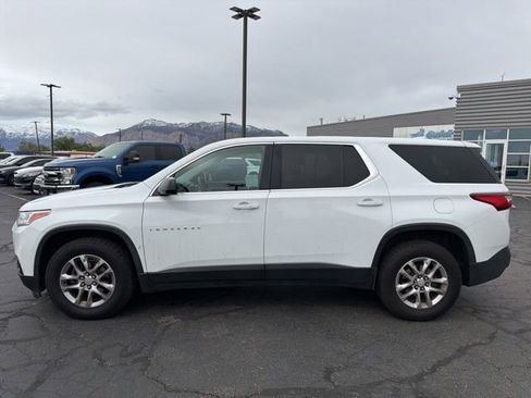 Used 2019 Chevrolet Traverse LS w/ LPO, Cargo Package FWD image 13