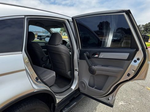 Used 2011 Honda CR-V SE image 21