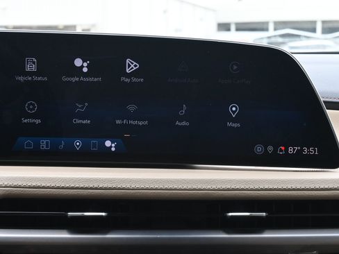Used 2024 Cadillac XT4 Premium Luxury w/ Cold Weather Package FWD image 12