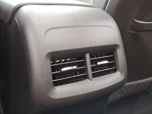 Used 2020 Chevrolet Equinox LT w/ Midnight Edition image 27