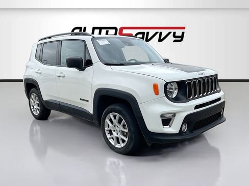 Used 2022 Jeep Renegade Latitude w/ Convenience Group AWD/4WD image 1
