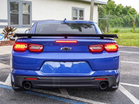 Used 2020 Chevrolet Camaro LT RWD image 5