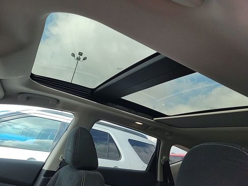 Used 2016 Nissan Murano SV image 9