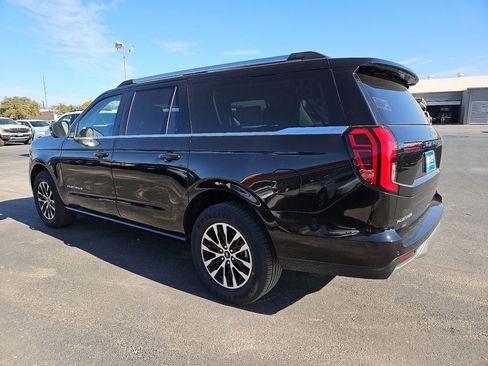 New 2025 Ford Expedition Max Platinum image 8