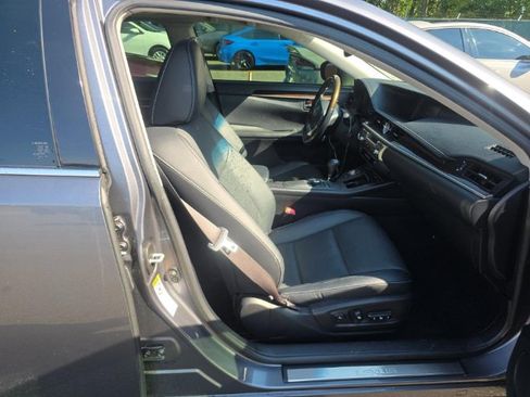 Used 2015 Lexus ES 350 w/ Premium Package FWD image 12