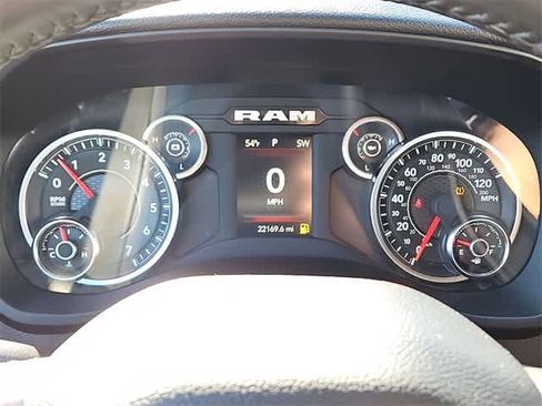 Used 2024 RAM 2500 Big Horn w/ Sport Appearance Package image 17