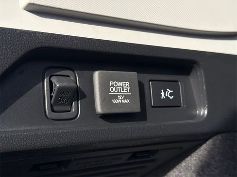 Used 2023 Acura MDX SH-AWD w/ Advance Package image 10