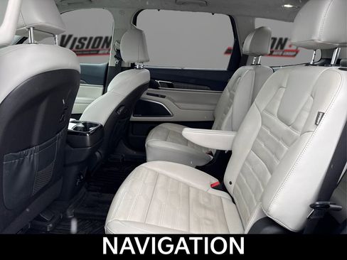 Certified 2024 Kia Telluride SX Prestige w/ Towing Package AWD/4WD image 12