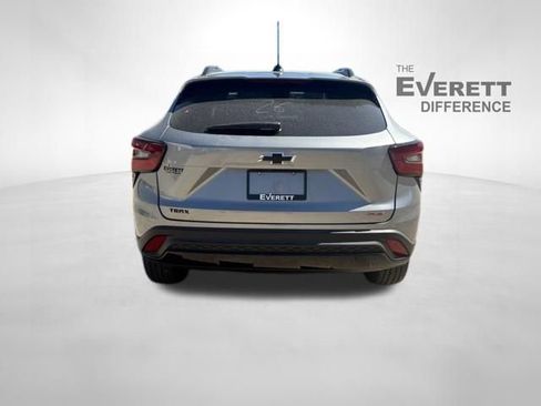 New 2026 Chevrolet Trax RS w/ Sunroof Package image 6