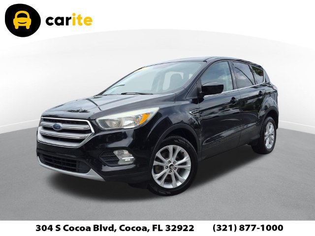 Used 2017 Ford Escape SE w/ SE Cold Weather Package FWD image 1