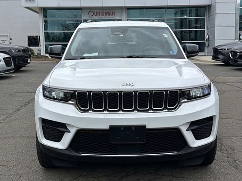 Used 2023 Jeep Grand Cherokee Laredo image 6