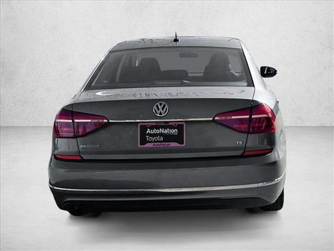 Used 2016 Volkswagen Passat 1.8T S FWD image 6