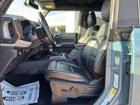 Used 2023 Ford Bronco Badlands image 21