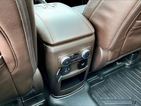 Used 2021 Ford Explorer King Ranch w/ Premium Technology Package AWD/4WD image 12