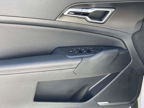 New 2026 Kia Sportage EX image 23
